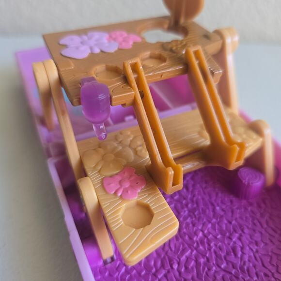 Littlest Pet Shop Teeniest Tiniest Teensies Popping Hamster House + 3 Figures - Picture 10 of 12